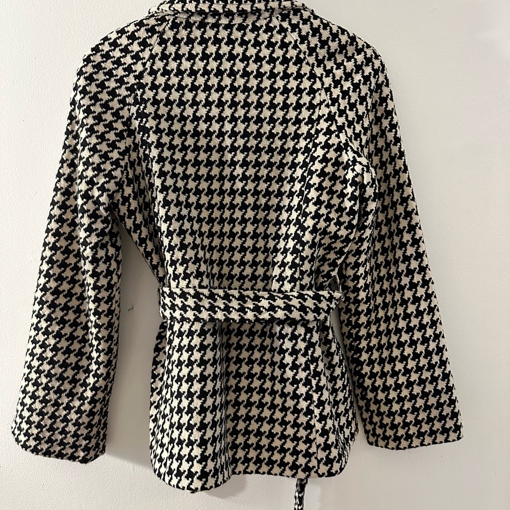Ellen Tracy Wool Blend Houndstooth
Peacoat Size 10 - Picture 7 of 8